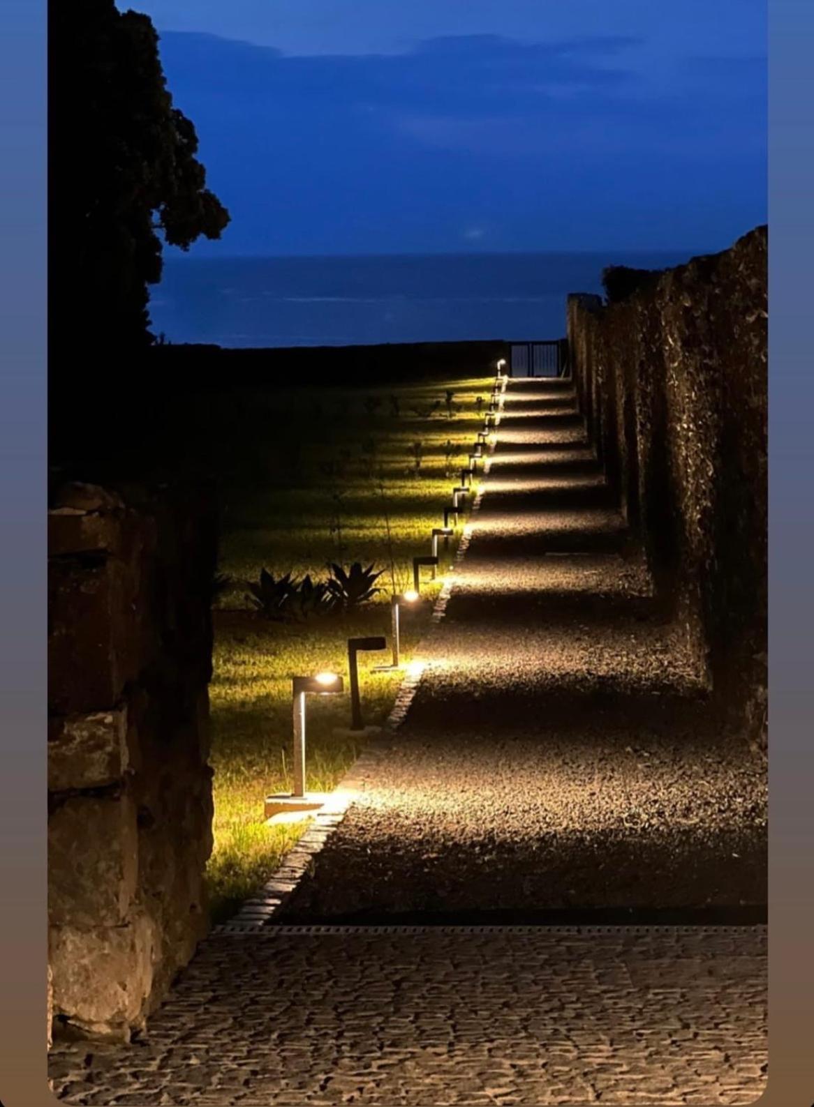 Entre Muros - Turismo Rural - Casa Com Jardim E Acesso Direto Ao Mar ฮิเบย์รา กรันเจ ภายนอก รูปภาพ